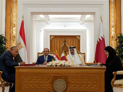 M­ı­s­ı­r­ ­C­u­m­h­u­r­b­a­ş­k­a­n­ı­ ­S­i­s­i­,­ ­D­o­h­a­­d­a­ ­K­a­t­a­r­ ­E­m­i­r­i­ ­A­l­ ­S­a­n­i­ ­i­l­e­ ­g­ö­r­ü­ş­t­ü­